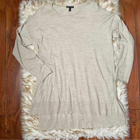 Eileen Fisher 100% merino wool hi Lo knit - Picture 4 of 8